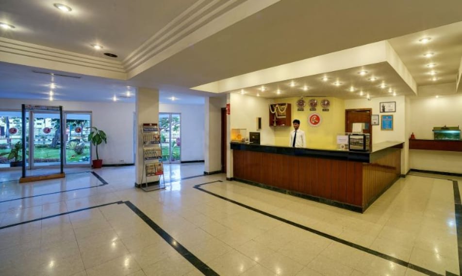 Ramee Guestline Hotel_2